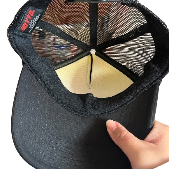 Leonards bakery souvenir Hawaii trucker hat - Picture 3 of 3